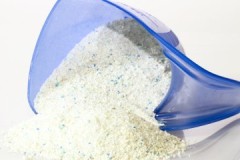 ¿Cuál es la composición de Tide en polvo y otras formas de liberación?