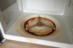 Para restaurar, o cómo pintar el interior del microondas del óxido