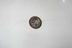 Varias formas probadas de eliminar los arañazos en la bañera