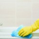 ¿Cómo y con qué limpiar suave y eficazmente una bañera acrílica en casa?