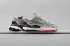 Respuestas a las preguntas: ¿es posible lavar las zapatillas Adidas en la lavadora y a mano, cómo hacerlo correctamente?