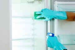 Consejos de amas de casa experimentadas sobre cómo lavar el refrigerador de la amarillez por fuera y por dentro