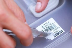 Formas económicas y efectivas de quitar el adhesivo de las pegatinas de diferentes objetos