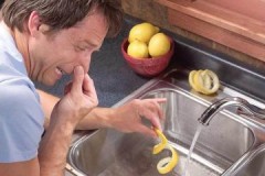 Consejos de plomería: Cómo eliminar el olor del fregadero de la cocina en casa