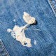 Maneras efectivas, cómo y cómo eliminar rápidamente la goma de mascar de los jeans en casa