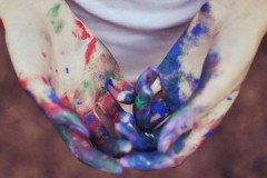 Consejos y recetas sobre cómo restregar diferentes tipos de pintura del cuero