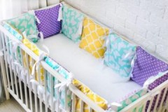 ¿Cómo lavar los lados de una cuna para recién nacidos?