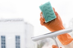 Resultados brillantes por dentro y por fuera, o cuánto cuesta lavar ventanas en uno y dos lados