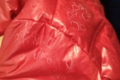 ¿Qué hacer si aparecen manchas después de lavar su chaqueta o chaqueta?